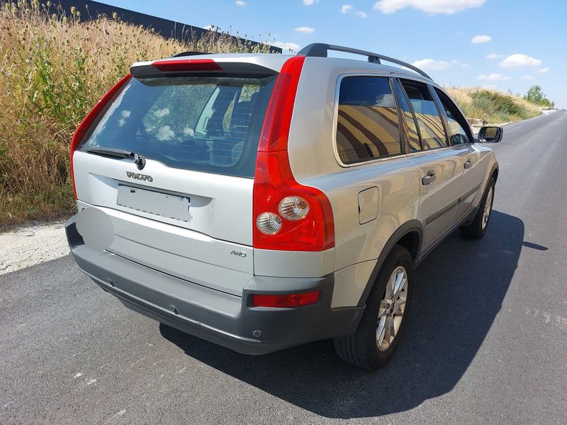 Volvo XC90 2.4 D5 Summum — zdjęcie 5