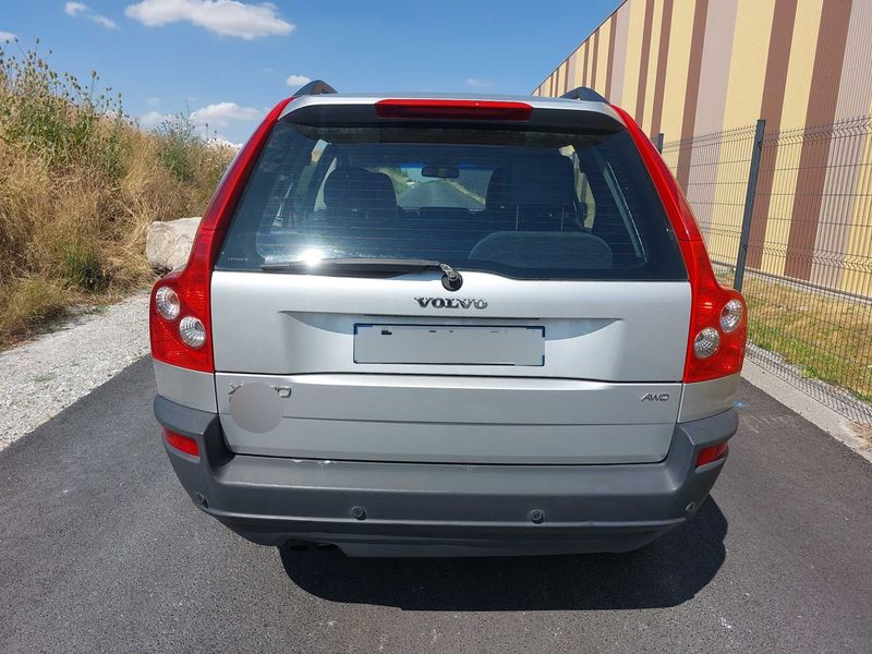Volvo XC90 2.4 D5 Summum — zdjęcie 4