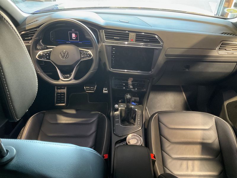 Volkswagen Tiguan 2.0 TDI R-Line Exclusive — zdjęcie 12