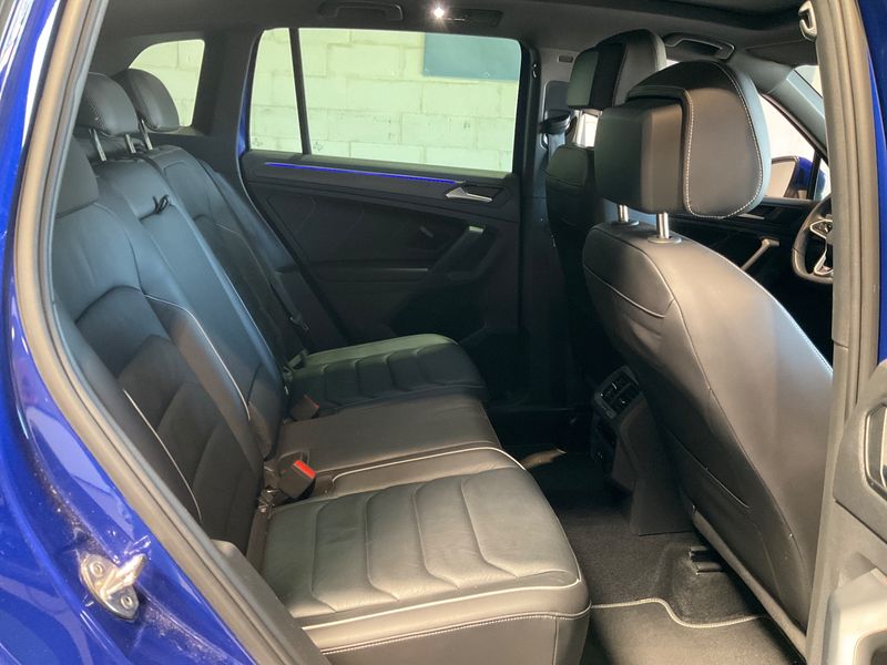 Volkswagen Tiguan 2.0 TDI R-Line Exclusive — zdjęcie 14