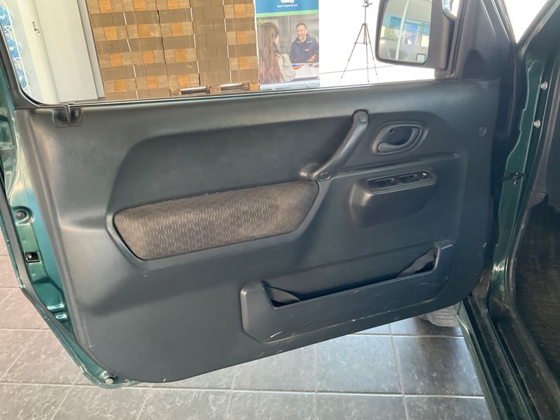 Suzuki Jimny 1.5 DDiS VX 2008 – снимка 31