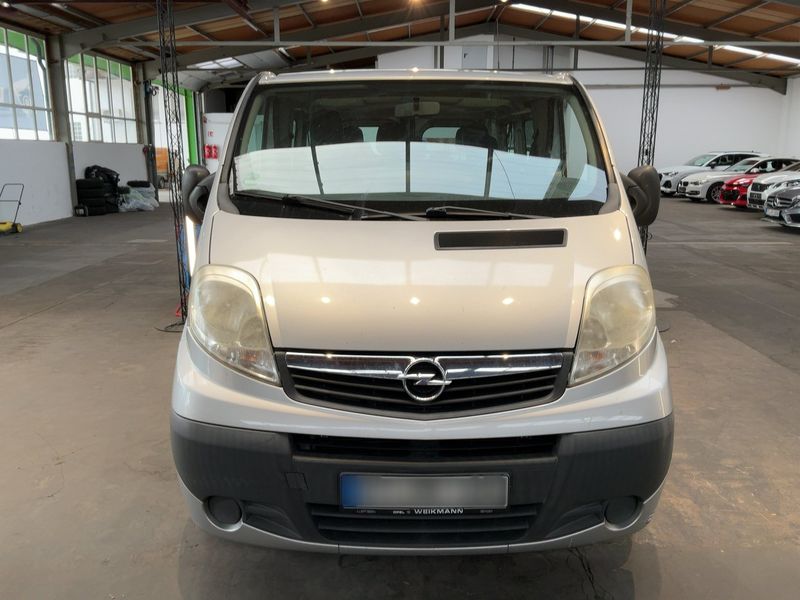 Opel Vivaro 2.0 CDTI Kombi L1H1 2,7t — zdjęcie 9