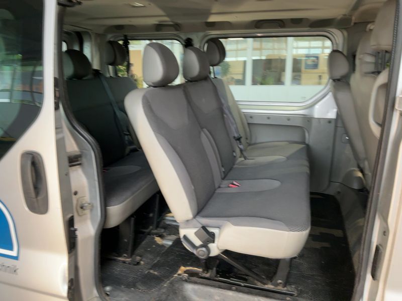Opel Vivaro 2.0 CDTI Kombi L1H1 2,7t — zdjęcie 14