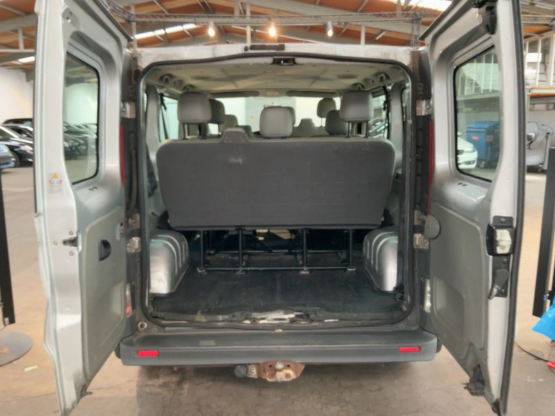 Opel Vivaro 2.0 CDTI Kombi L1H1 2,7t — zdjęcie 10