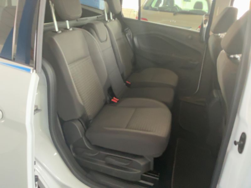 Ford Grand C-Max 1.0 EcoBoost Titanium — zdjęcie 14
