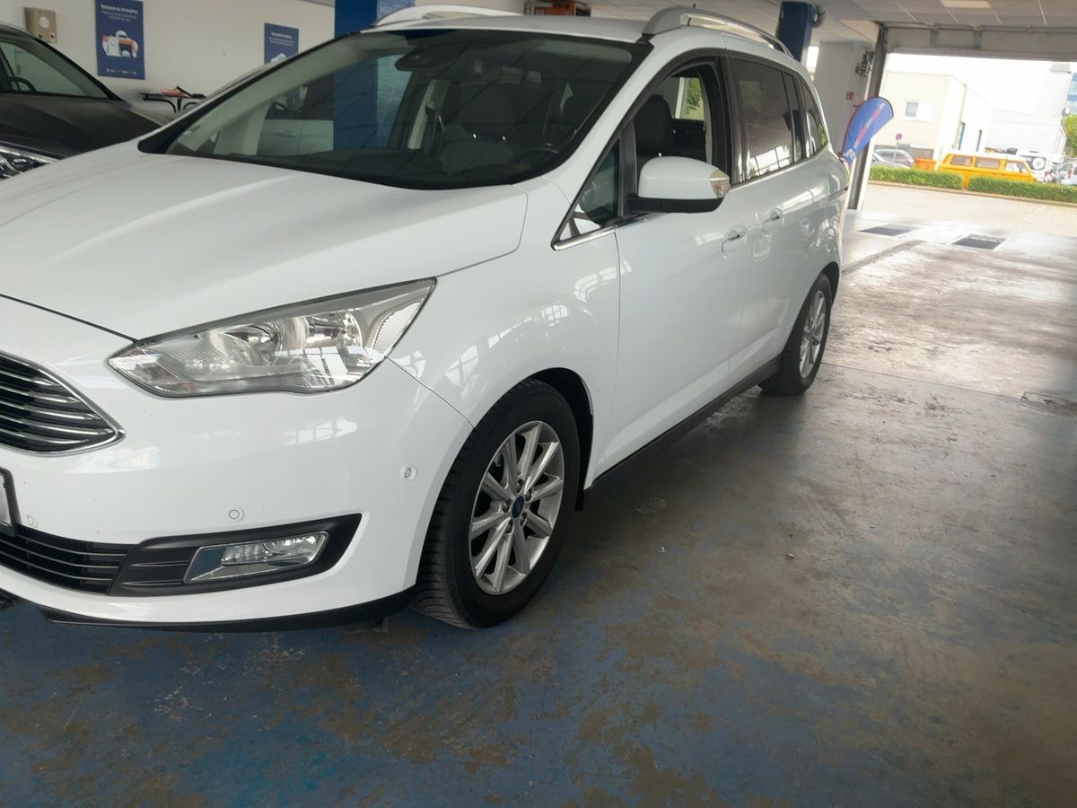 Ford Grand d'occasion