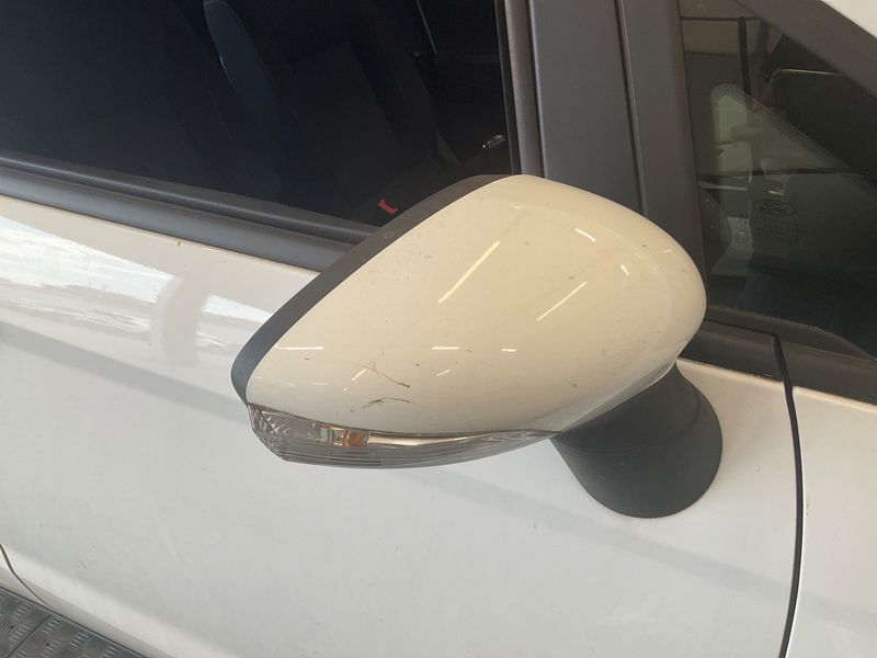 Ford B-Max 1.4 Trend 2013 – снимка 23