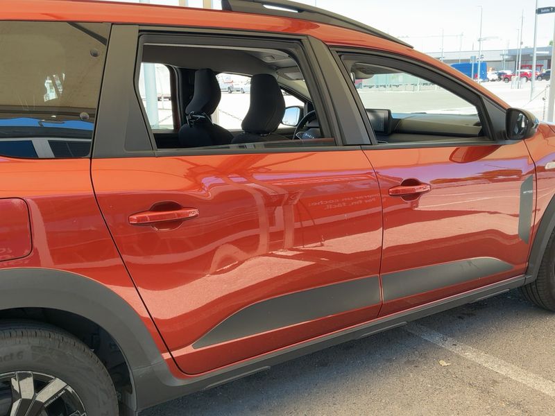 Dacia Jogger 1.0 TCe LPG Extreme — zdjęcie 7