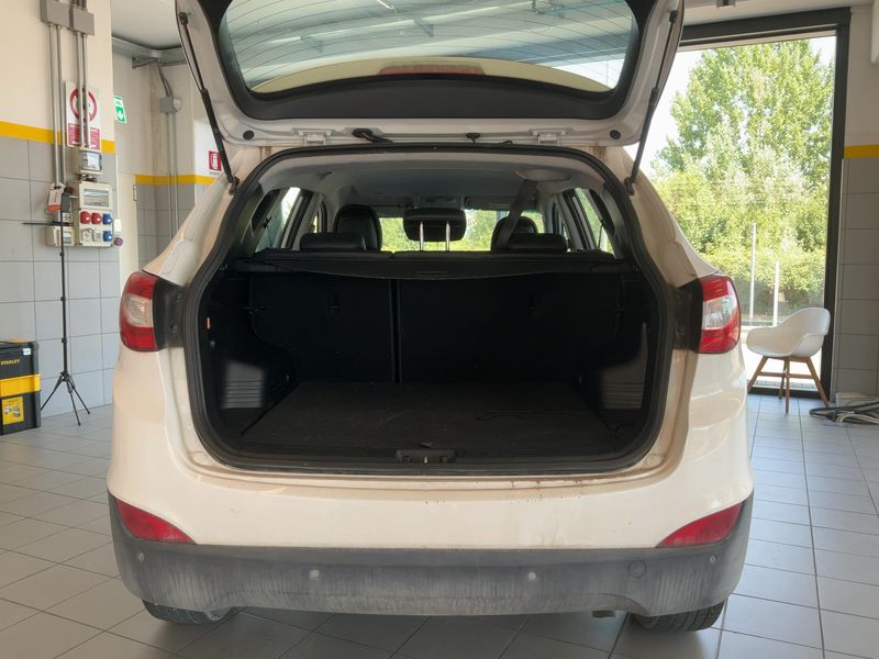 Hyundai ix35 1.7 CRDi Comfort 2WD — zdjęcie 10