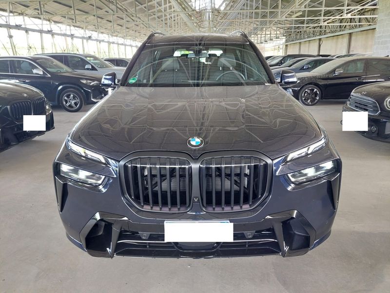 BMW X7 xDrive 40d Mild-Hybrid M Sport — zdjęcie 7