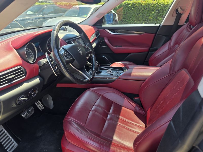 Maserati Levante 3.0 V6 TwinTurbo S Q4 — zdjęcie 10