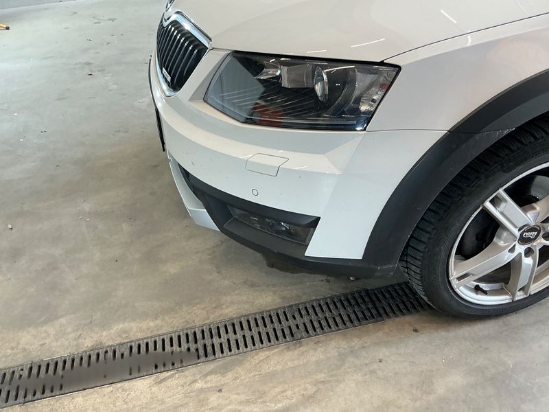 Skoda Octavia 2.0 TDI Scout 4x4 2015 – снимка 60