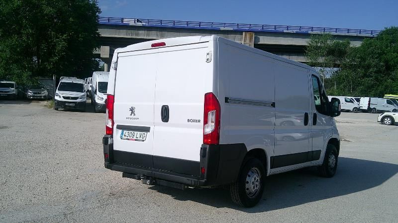 Peugeot Boxer 2.2 Blue-HDi 330 L1H1 Pro Stop&Start — zdjęcie 5