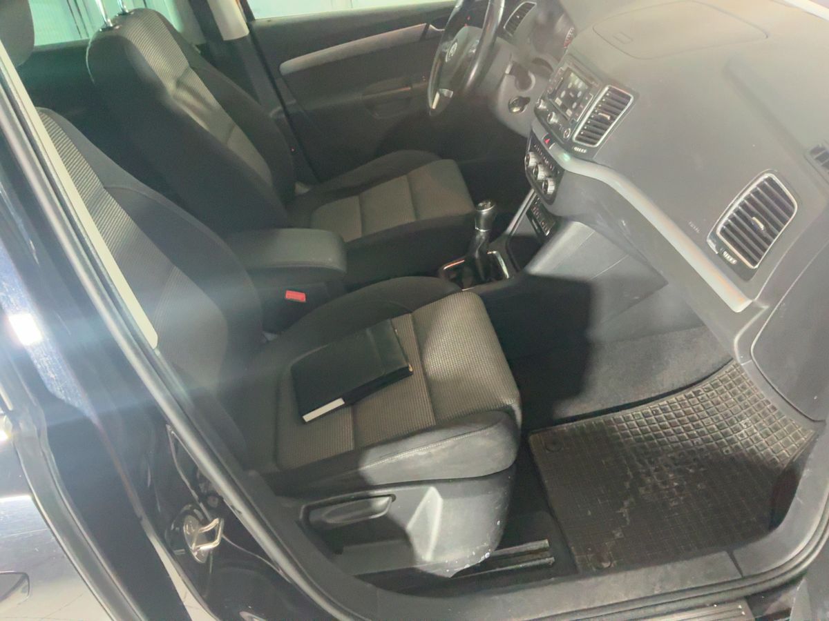 Volkswagen Sharan 2015 — photo 18