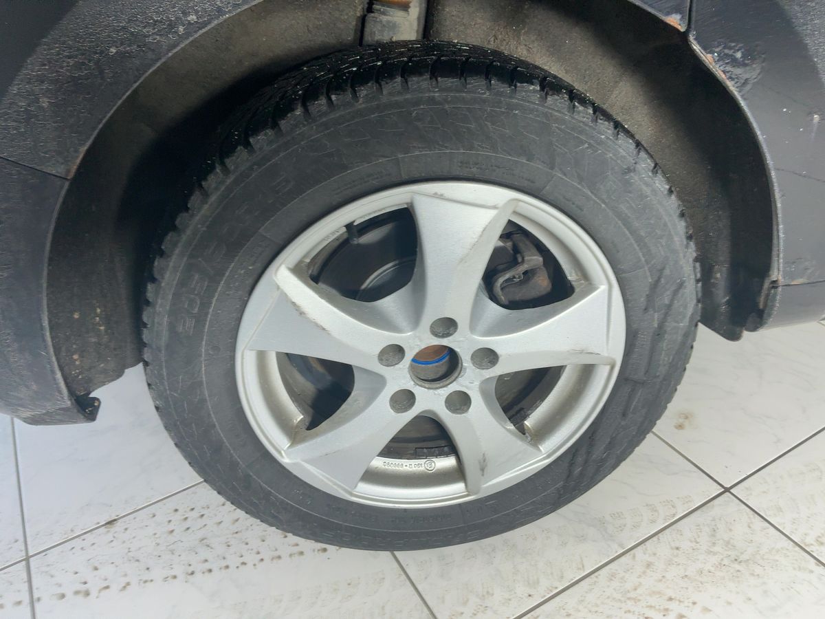 Volkswagen Sharan 2015 — photo 10