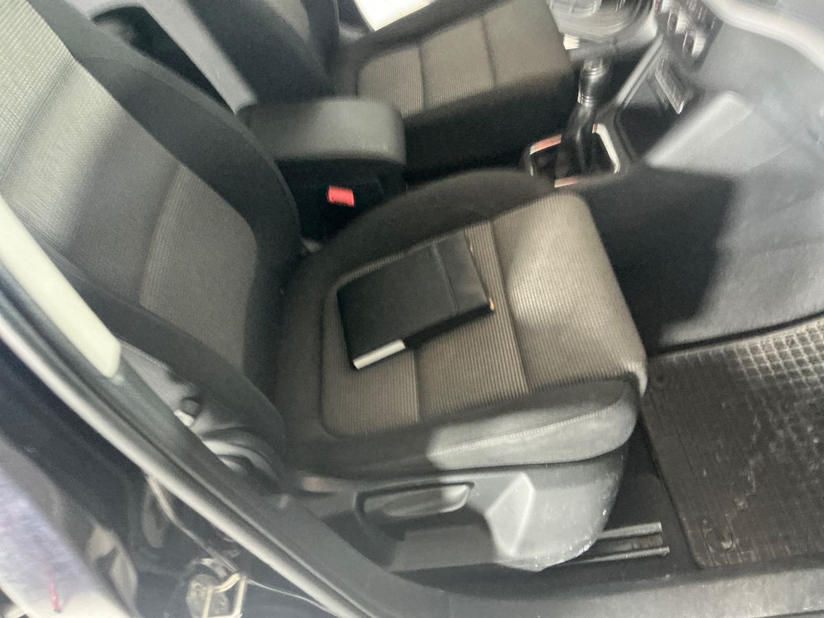 Volkswagen Sharan 2015 — photo 55