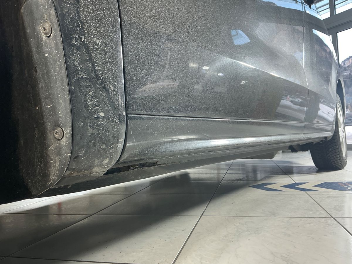 Volkswagen Sharan 2015 — photo 92