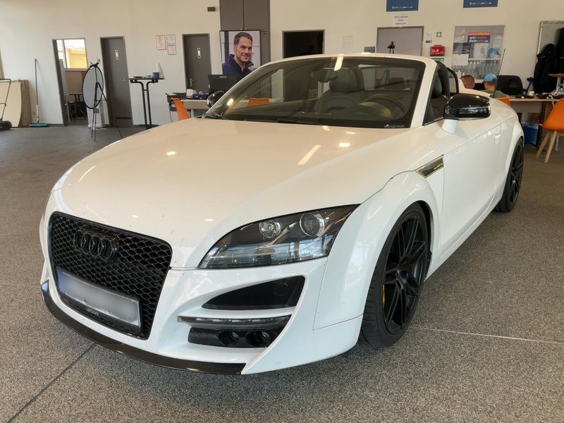 TT 3.2 V6 quattro Roadster