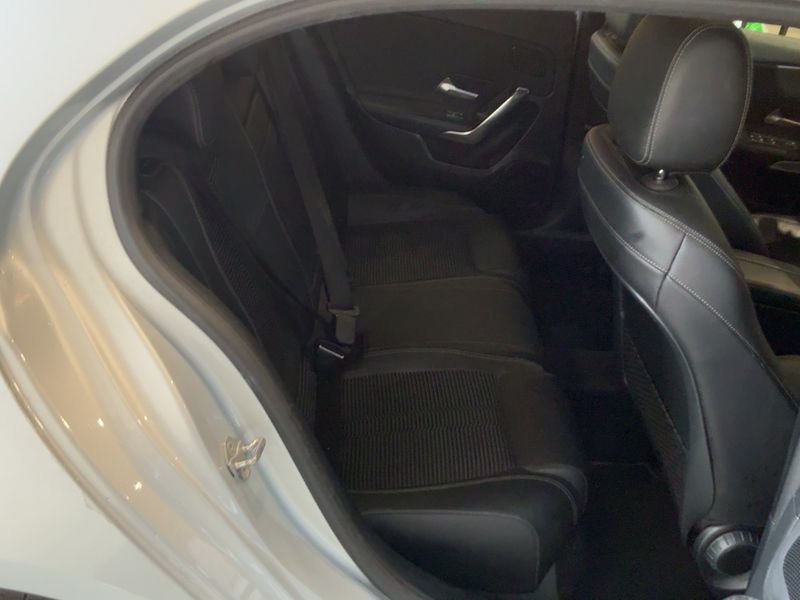 Mercedes-Benz A-Klasse A 180 d — zdjęcie 14