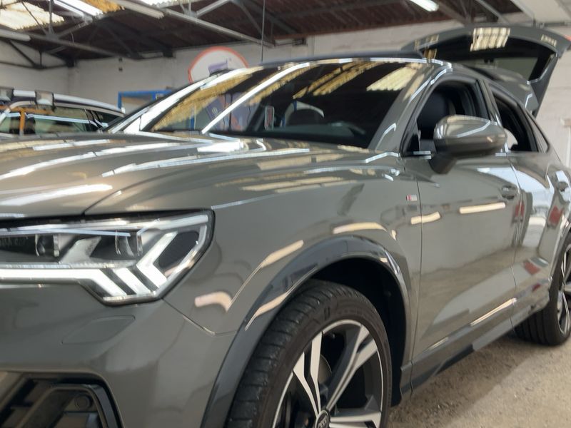 Audi Q3 Sportback 40 TDI quattro S line — zdjęcie 2
