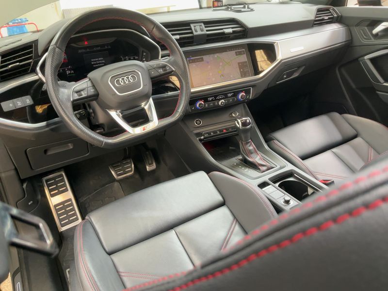 Audi Q3 Sportback 40 TDI quattro S line — zdjęcie 12