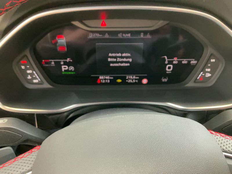 Audi Q3 Sportback 40 TDI quattro S line — zdjęcie 13