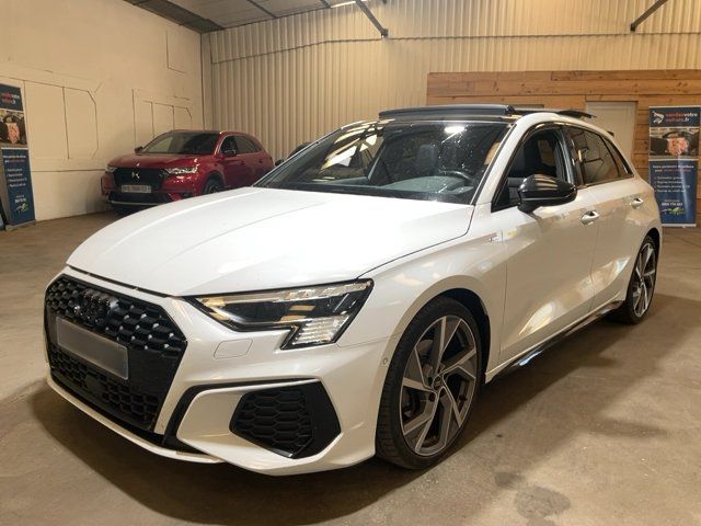 Audi A3 Sportback 35 TFSI Mild-Hybrid S line