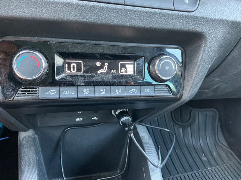 Skoda Fabia 1.2 TSI Drive 2017 – снимка 27