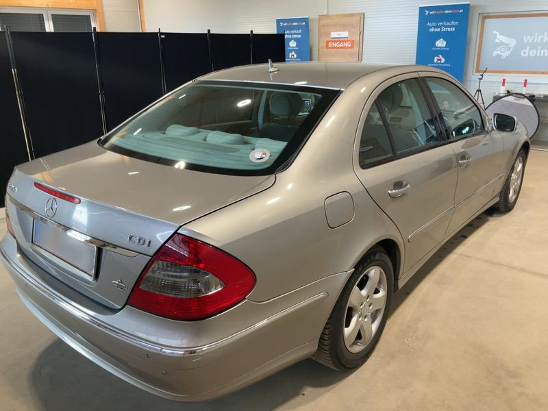 Mercedes-Benz E-Klasse E 220 CDI Elegance — zdjęcie 6