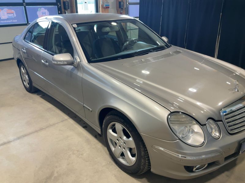 Mercedes-Benz E-Klasse E 220 CDI Elegance — zdjęcie 8