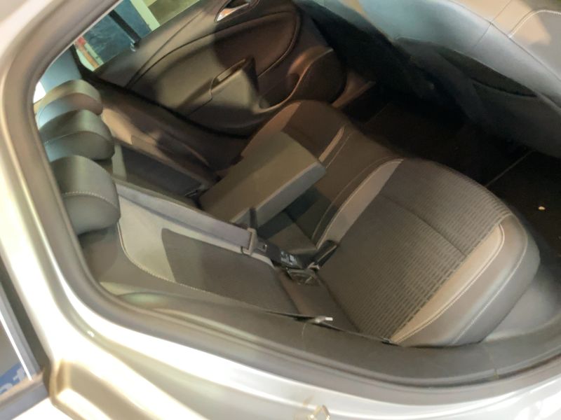 Opel Astra 1.5 CDTI Ultimate Start/Stop — zdjęcie 14