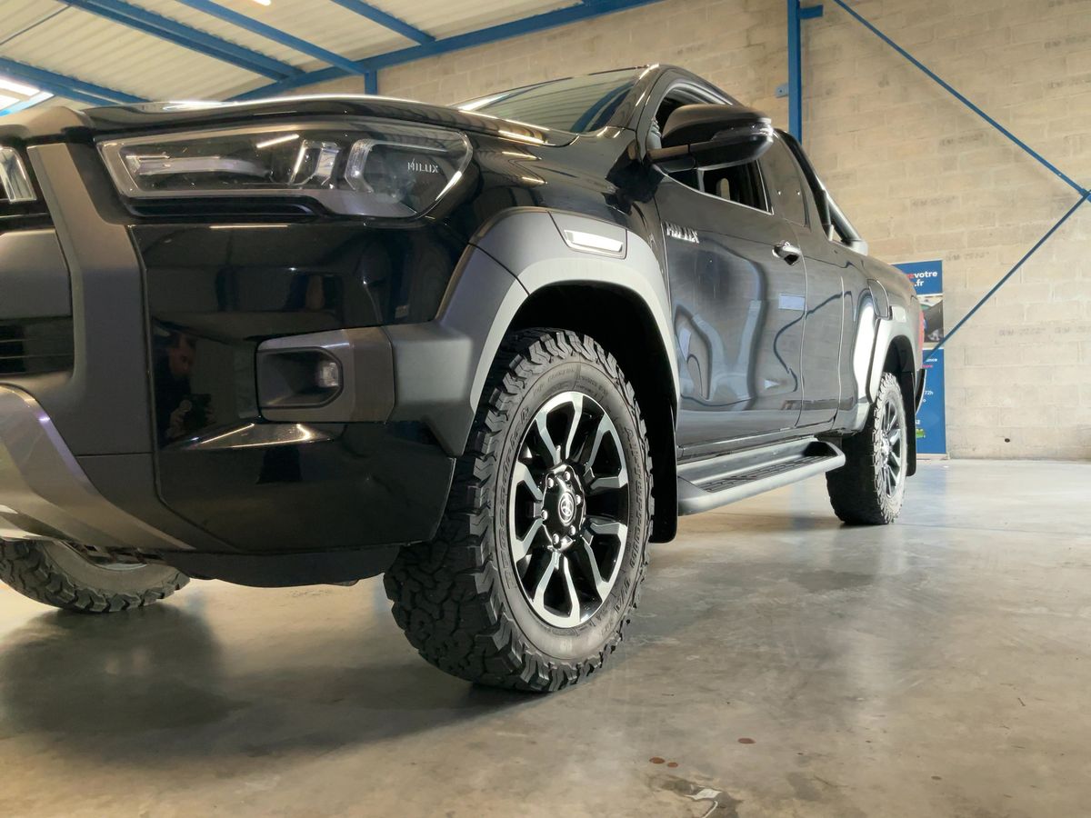 Toyota Hilux 2.8 D-4D Extra Cab Invincible 4x4