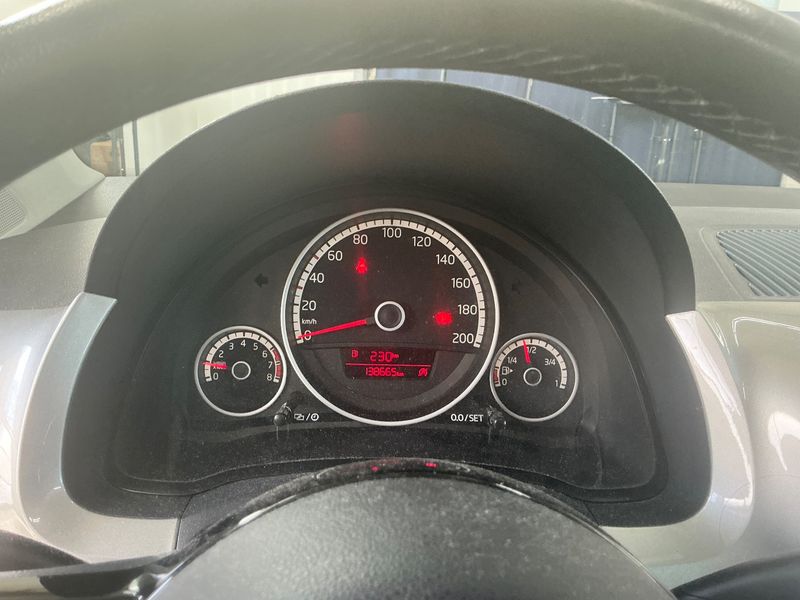 Volkswagen up! 1.0 High up! BlueMotion Tech — zdjęcie 13