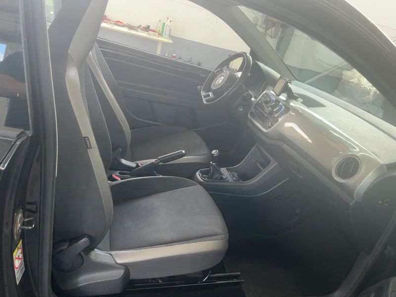 Volkswagen up! 1.0 High up! BlueMotion Tech — zdjęcie 11