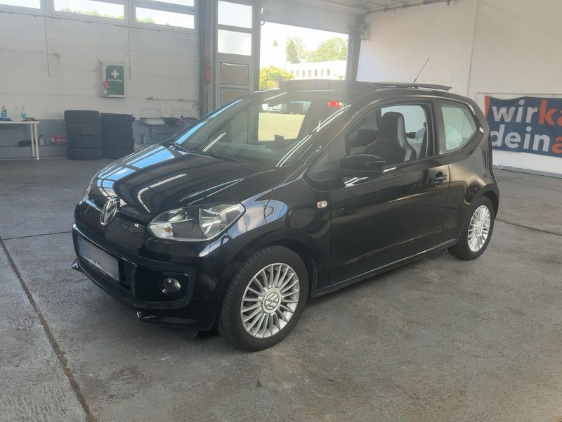 Volkswagen up! 1.0 High up! BlueMotion Tech