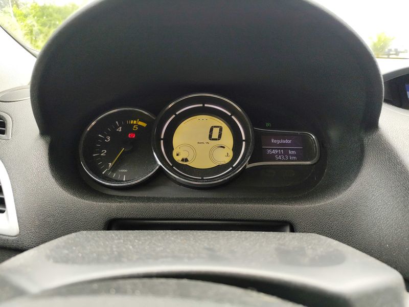Renault Megane 1.5 dCi Dynamique — zdjęcie 12