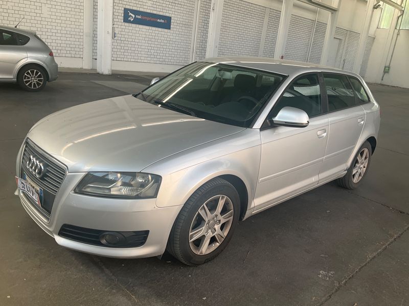 Audi A3 Sportback 1.9 TDI Attraction — zdjęcie 1