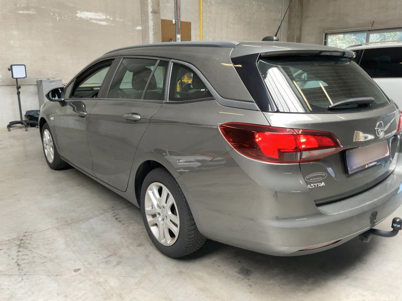 Opel Astra 1.2 Turbo Start&Stop — zdjęcie 3