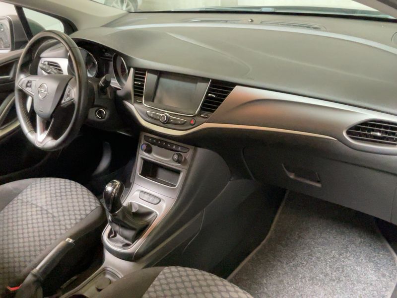 Opel Astra 1.2 Turbo Start&Stop — zdjęcie 12