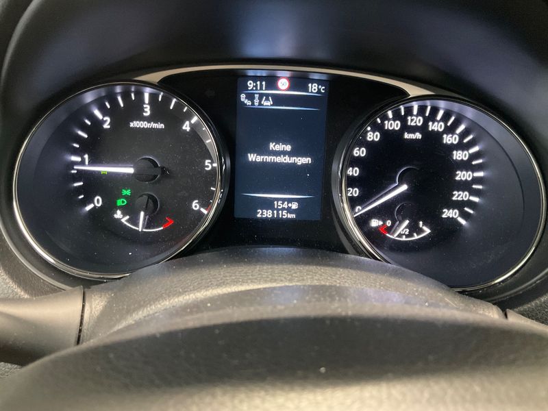 Nissan X-Trail 1.6 dCi Tekna 4x4 — zdjęcie 13