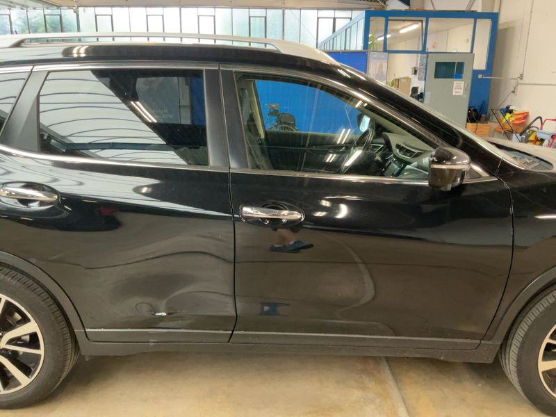 Nissan X-Trail 1.6 dCi Tekna 4x4 — zdjęcie 7