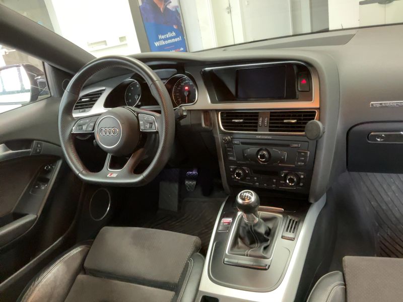 Audi A5 2.0 TFSI quattro 2010 – снимка 17