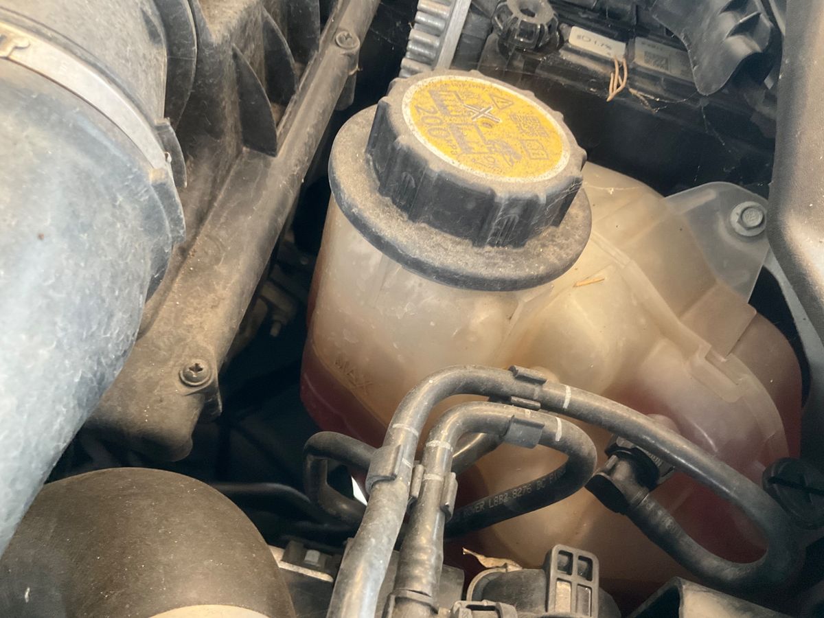 Land Rover 2020 — photo 31