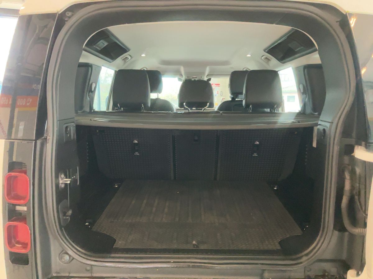 Land Rover 2020 — photo 16