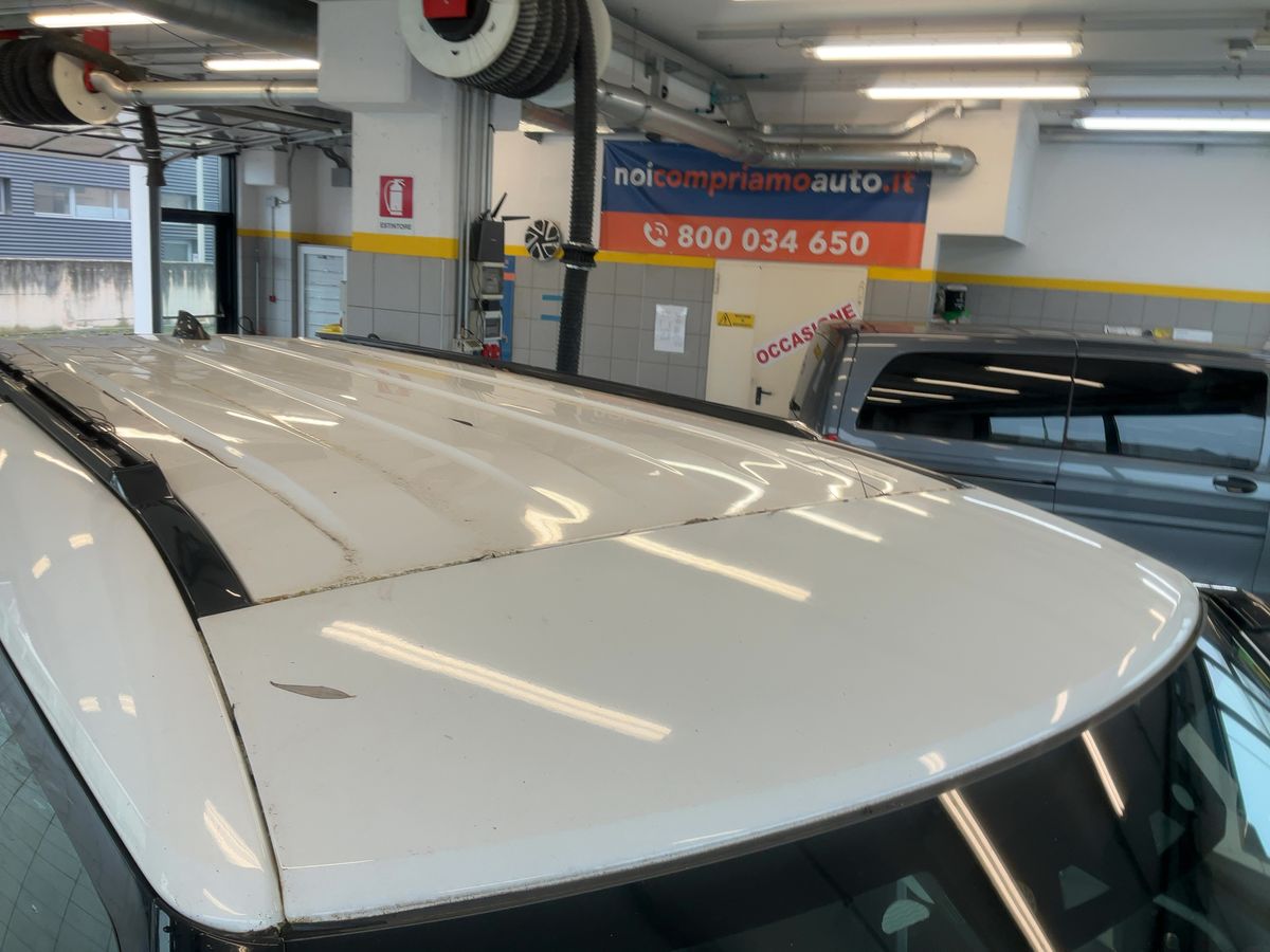 Land Rover 2020 — photo 14