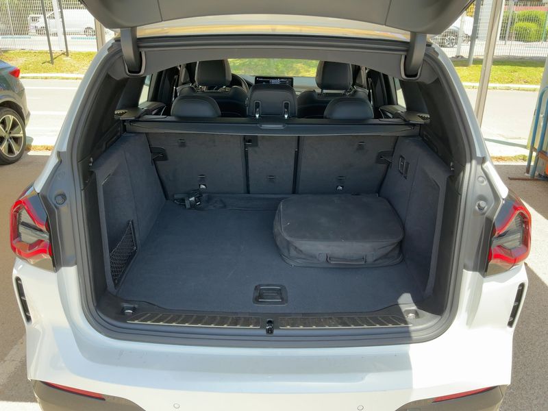 BMW iX3 electric drive 210 kW Impressive — zdjęcie 10