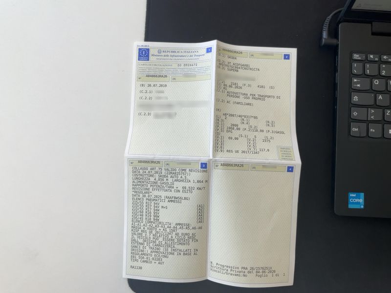Skoda Superb 2.0 TDI Style — zdjęcie 15