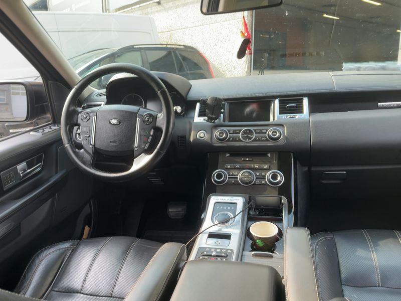 Land Rover Range Rover Sport 3.0 TD V6 HSE — zdjęcie 12
