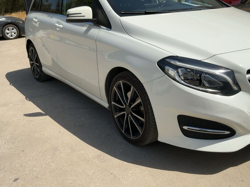 Mercedes-Benz B-Klasse B 200 CDI Urban — zdjęcie 8