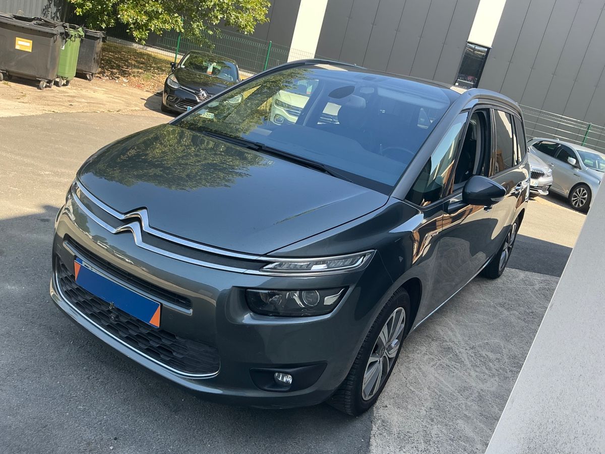Citroen C4 2015 — photo 1